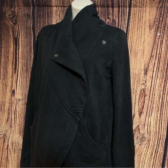 Lululemon Black and Gray Snap Button Wrap Jacket Women's size 6 - Picture 5 of 9